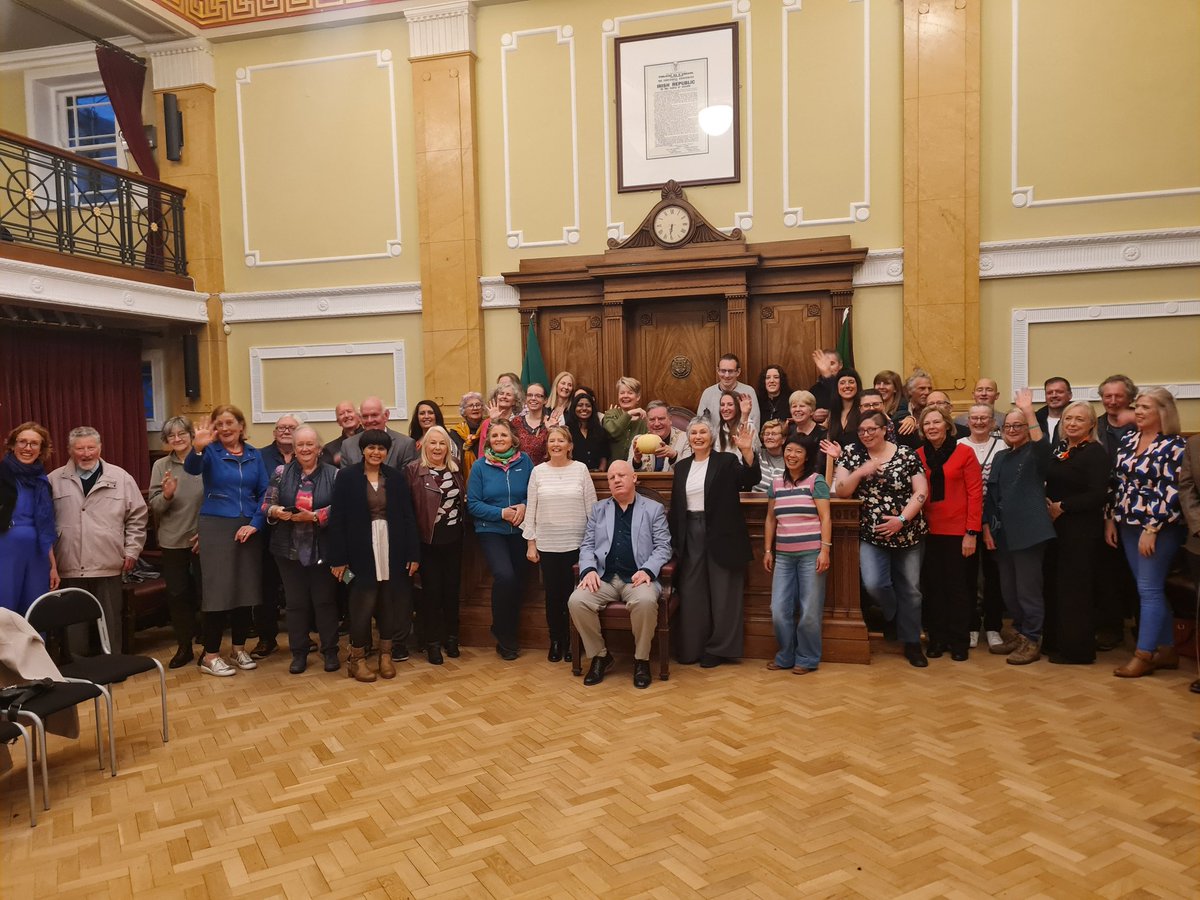 We had a lovely get-together last nite at Cork City Hall thanks to Lord Mayor <a href="/sendboyle/">Iar Ard Mhéara Chorcaí, Cllr. Dan Boyle</a> for the invitation to celebrate the end of  community gardens and allotments growing week with all the Cork city and county growers 🌱🌱🌱🌱 <a href="/corkcitycouncil/">Cork City Council</a> <a href="/greenspacescork/">Green Spaces For Health</a>