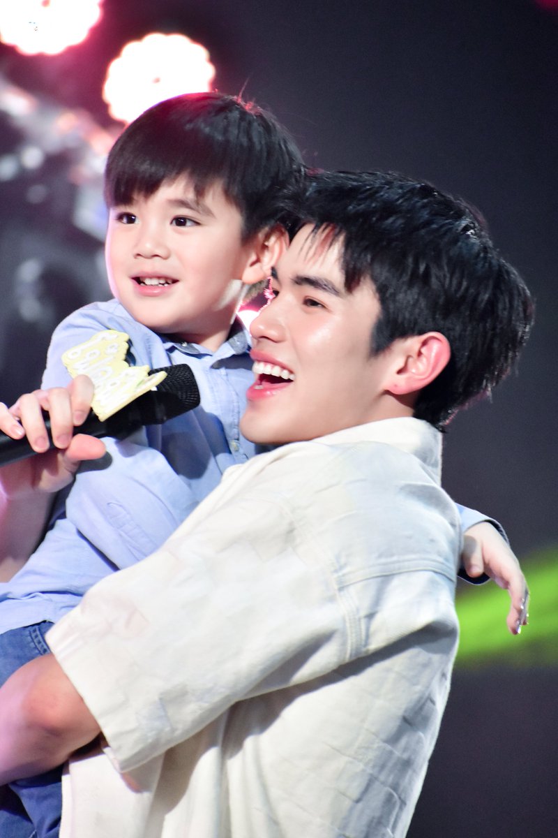 18octapr's tweet photo. แงงง โฟ้ดกับน้องลูก้าน่ารักกก 🥹🥹

⋆⭒˚.⋆♎︎︎ @tawattannn ♎︎︎ ٠ ࣪₊⋆ 
HAPPY TWENTY FOURTH
#โฟร์ท20ปีเป็นพี่แล้วครับ
ε #Fourthnattawat #โฟร์ทณัฐวรรธน์ з https://t.co/WDRtdmw0B0