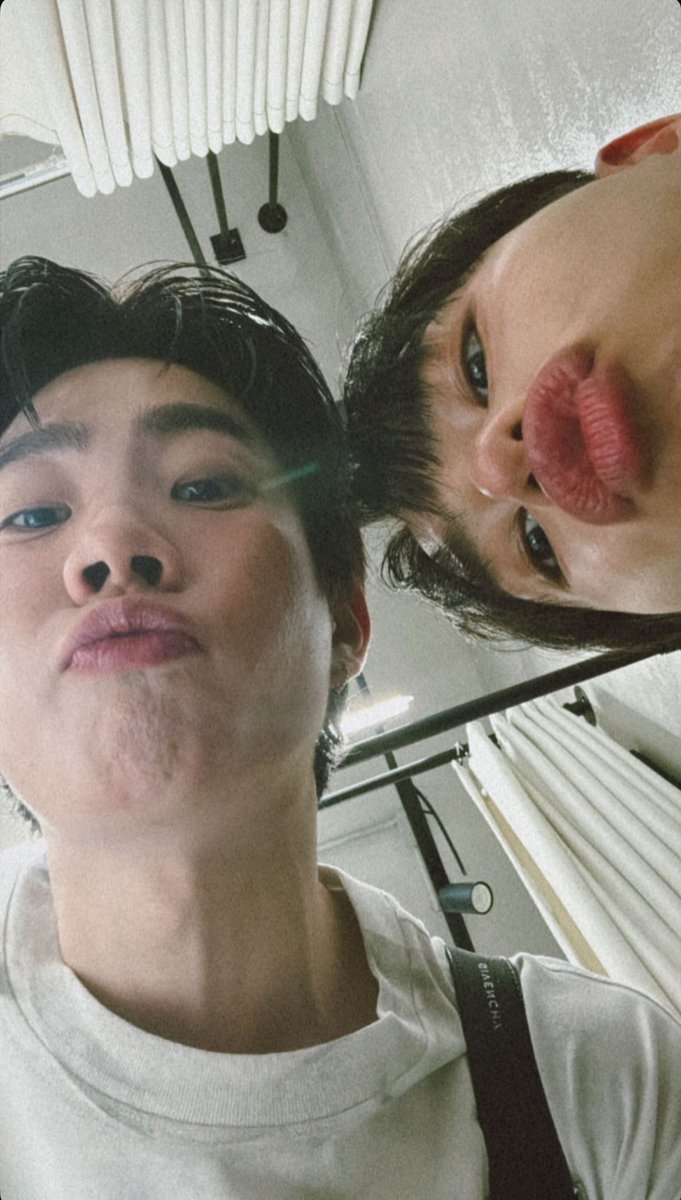 offgun_family's tweet photo. ว้ายๆๆๆไม่ปิดเบบี๋แล้ว🫠💖
@off_tumcial @AtthaphanP 

📸 IGs :  tumcial

#ออฟจุมพล #OffJumpol 
#ออฟกัน #OffGun https://t.co/r2vnobd3L4