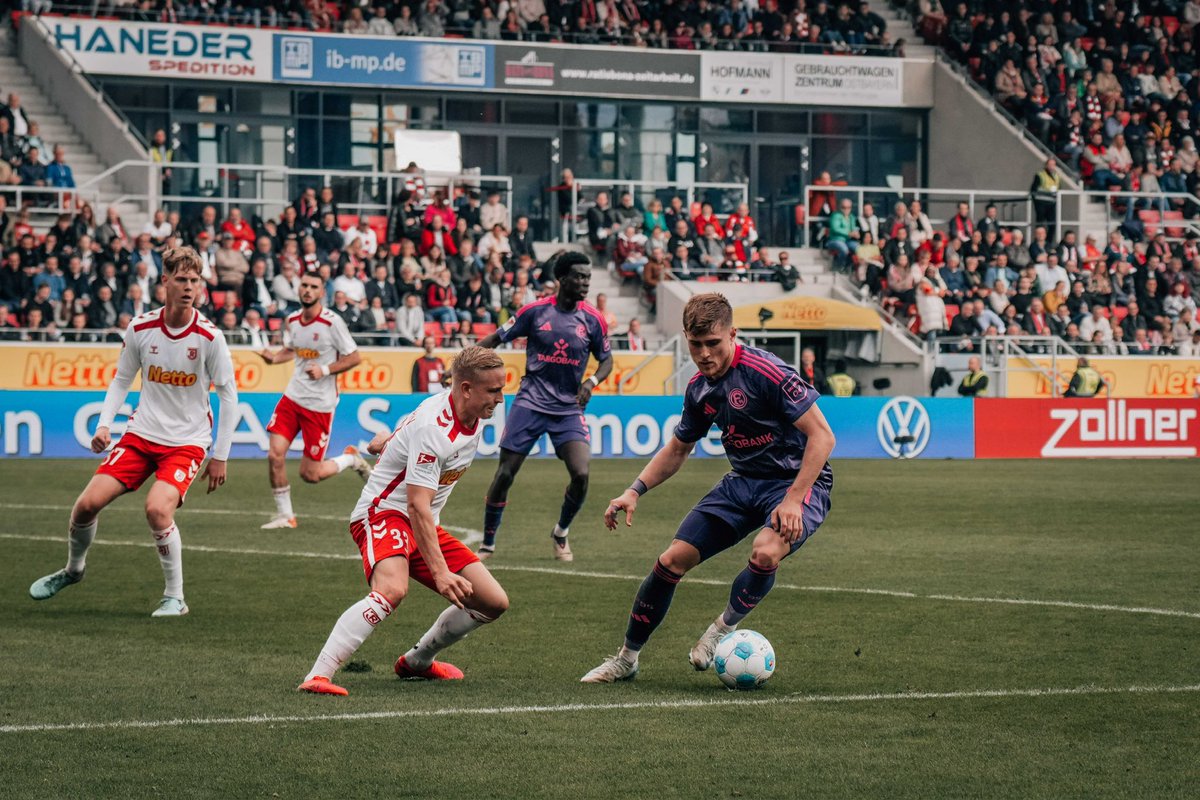 f95's tweet photo. Hab noch ein paar Fotos aus Regensburg gefunden 📸🤗

👉🏻 https://t.co/c1CohZtJ3z

#f95 | 🔴⚪️ | #SSVF95 https://t.co/KB8kIcGhjt