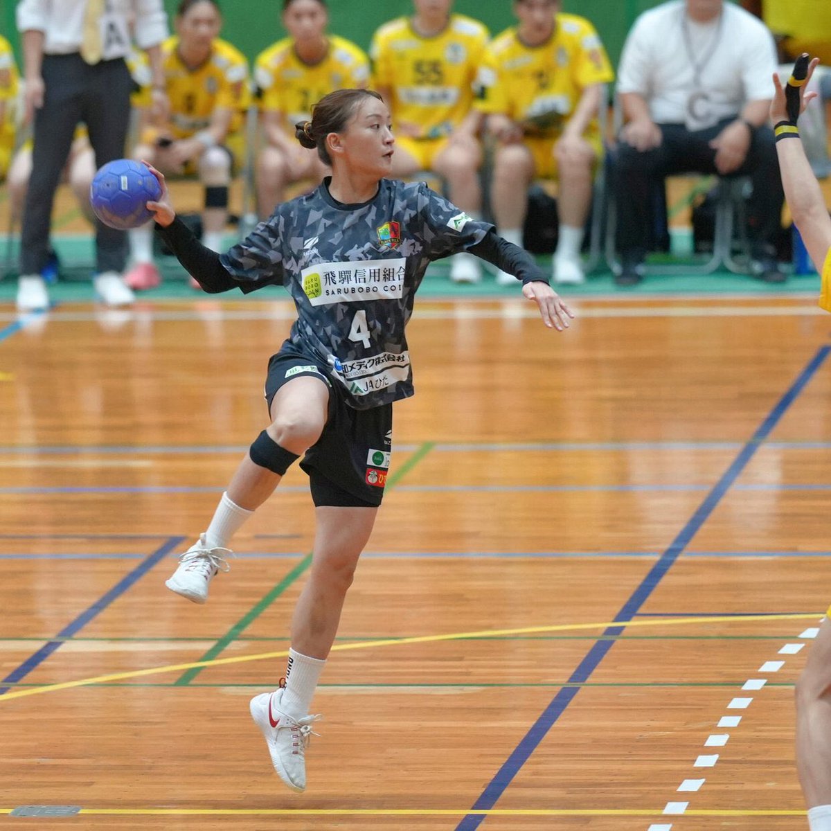 blackbulls27's tweet photo. 【お知らせ🇯🇵】

12月にインドで行われる「第20回女子ハンドボールアジア選手権」にむけての第1回代表選考合宿メンバーに、No.4 #齊藤詩織 選手が選出されました❗️
応援よろしくお願いします🔥📣

https://t.co/aZy5b2Pqy1

#おりひめJAPAN #ブルズ #ハンドボール https://t.co/v1PEe7mVWG