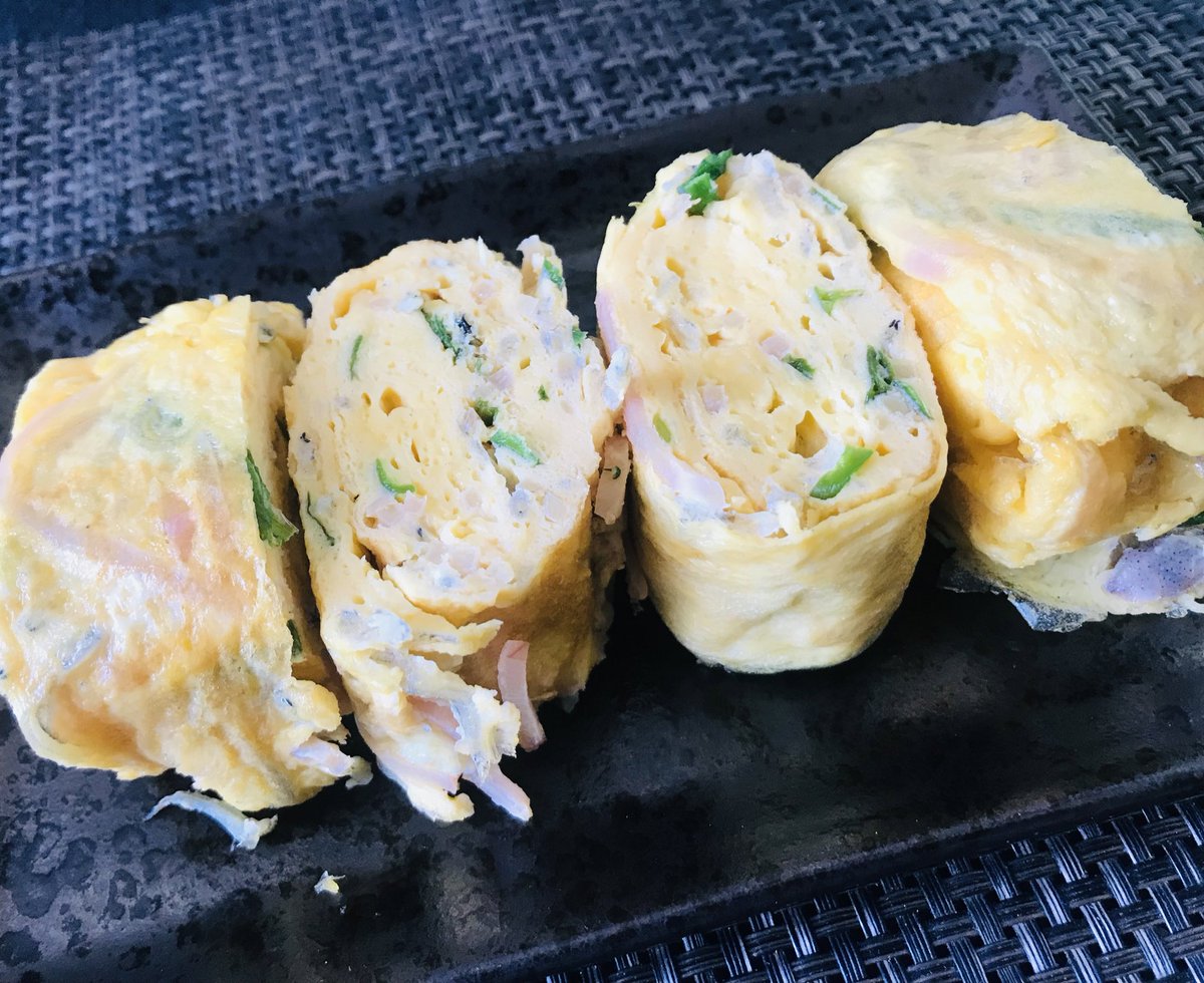 AKskitchen2's tweet image. いつもはパクっていただいてる側やけど、たまにはパクる側になってみた😆

これめっちゃ美味そうやったから！
じゃこ入りにしてアレンジしてみた😆

くそうめぇ！！！

#料理　#おうちごはん　#料理男子　　#料理好きな人と繋がりたい