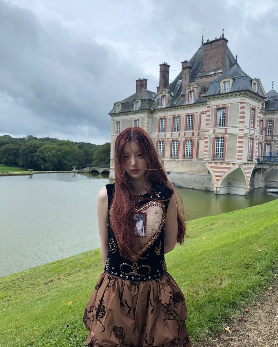 mirnjupark's tweet photo. Not Alice, but hey... I feel like being in wonderland right now! https://t.co/P24YjW3pky