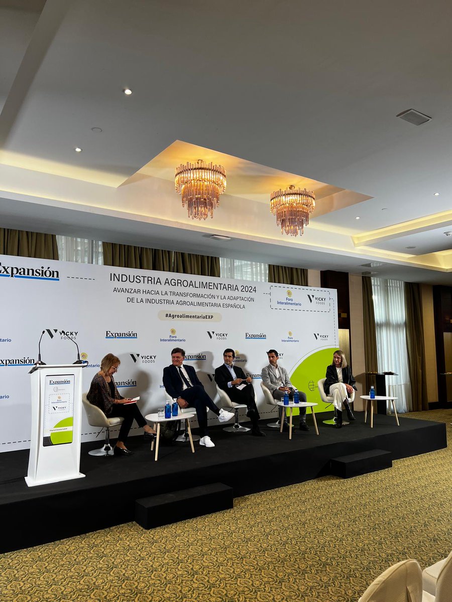 <a href="/expansioncom/">expansioncom</a> 6/10 🌱 Innovación y sostenibilidad van de la mano. Las nuevas tecnologías no solo mejoran la eficiencia, también hacen posible una agroalimentación más responsable y ecológica. #InnovaciónSostenible #AgroalimentariaEXP <a href="/expansioncom/">expansioncom</a>