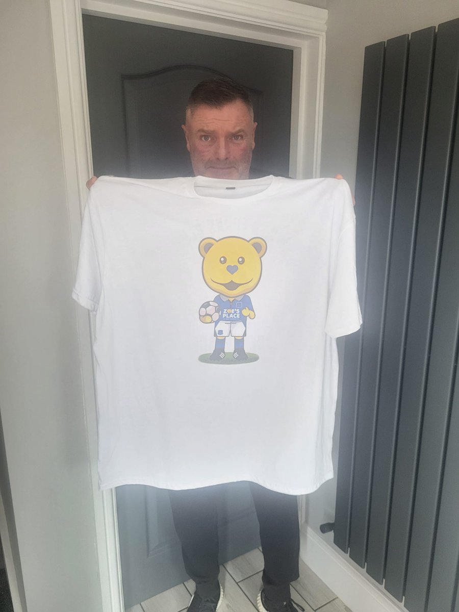 Good morning good people of Twitter. Well, the Everton tee is now in my possession. I will be wearing it from tomorrow, MON-FRI 6am-6pm.
Please click the link in my bio and put in the comments how much you'd like to donate. Forgive me Father, for I know I am about to sin. 🙏🏻🫣