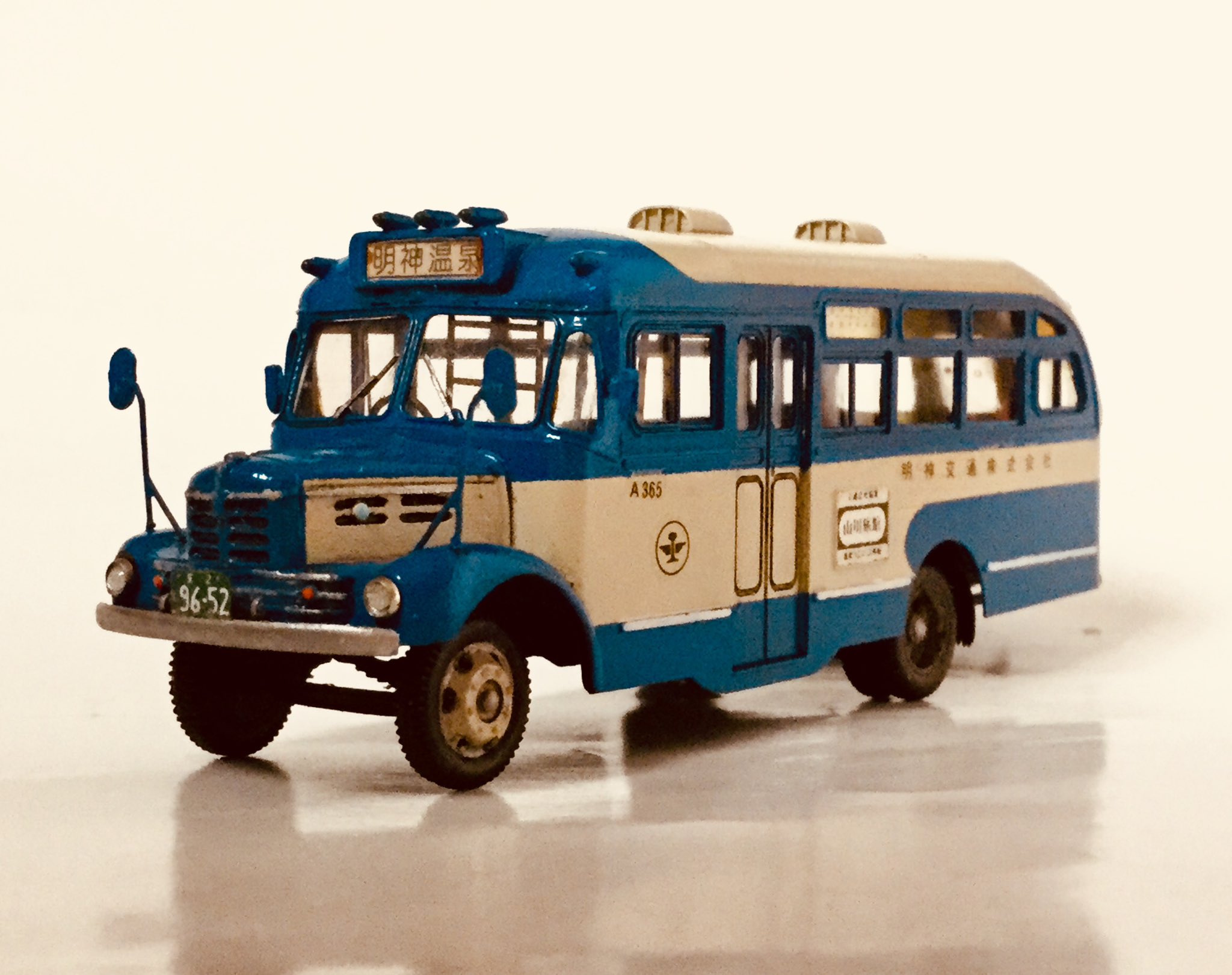 エコーモデル ボンネット・バス　自動車キット　いすゞ BX41 現状品 エコーモデル 1/80 いすゞBX41 ボンネットバス : 〜hontepetaの