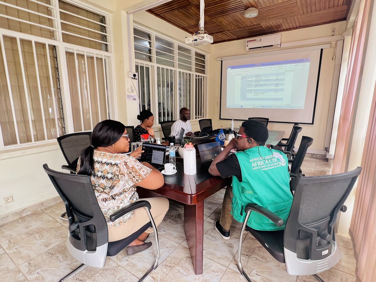 cheekahbal's tweet photo. @AfricaCDC is actively responding to the #Marburg #outbreak in #Rwanda, offering technical expertise and strategic implementation to curb the spread of the virus. Out in the field doing what I love to do to strengthen surveillance. https://t.co/Nuno4yY5AR