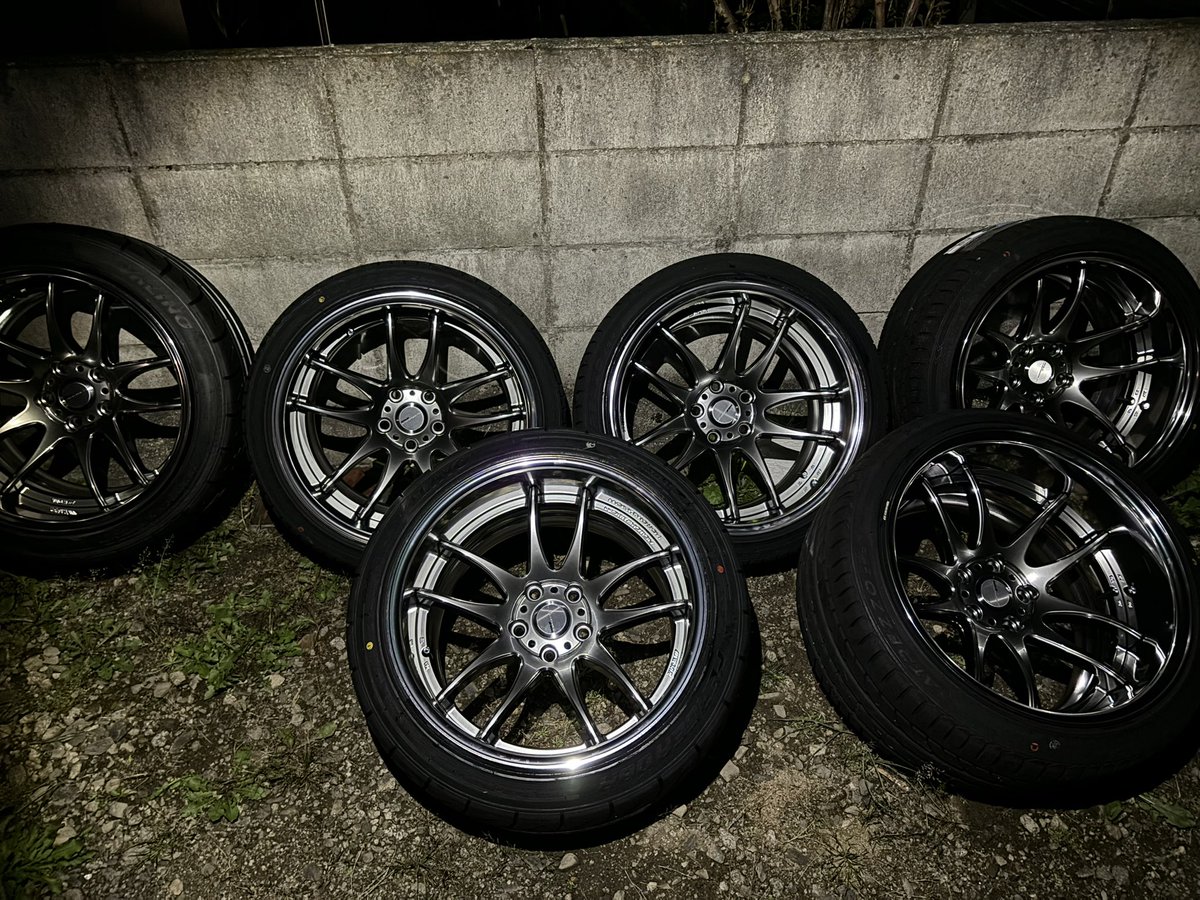 sasuke_jz's tweet photo. CR2P
F 10.5J -13 2本
R 11J -19 4本
人生初の新品ホイール買いました！
嬉しすぎる！大事にします🫡 https://t.co/6JffRdT9jU