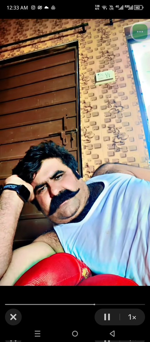 handsome_soa's tweet photo. #daddybear #pakistan #gaybear https://t.co/ZMM1oQpQDn