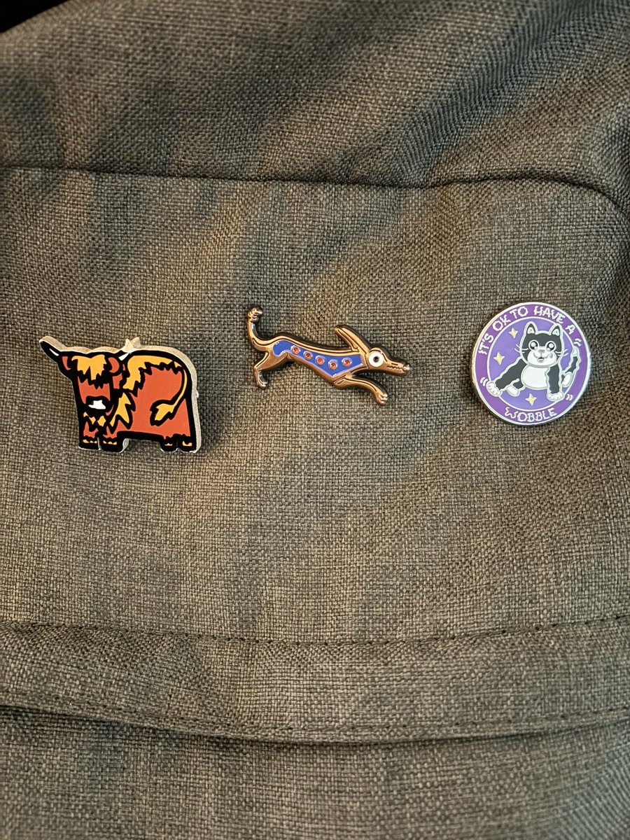 BobasGaffiStick's tweet image. The Smol Paul wobbly badge arrived 😂 fits nicely with my other pins. @holly