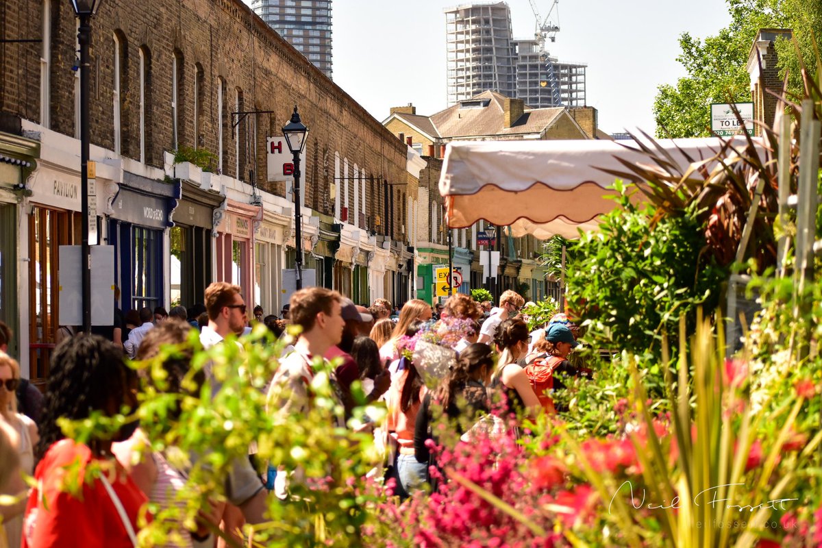 columbia road flower market tweet media