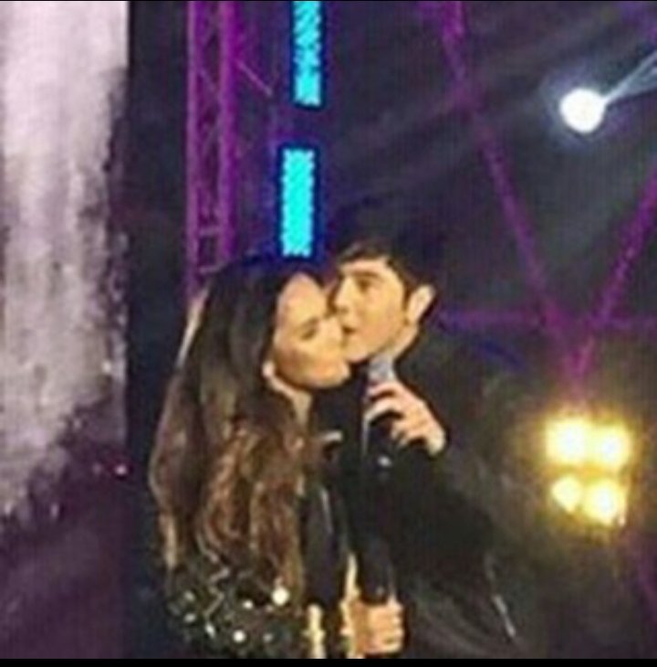 quinceolive's tweet photo. Tsalap! 😋

Nang mag TROPA.
#MajaSalvador #PauloAvelino #PauMaj #TOTGA #PurelyPlatonic #ThrowbackOnly https://t.co/c1up21veRS