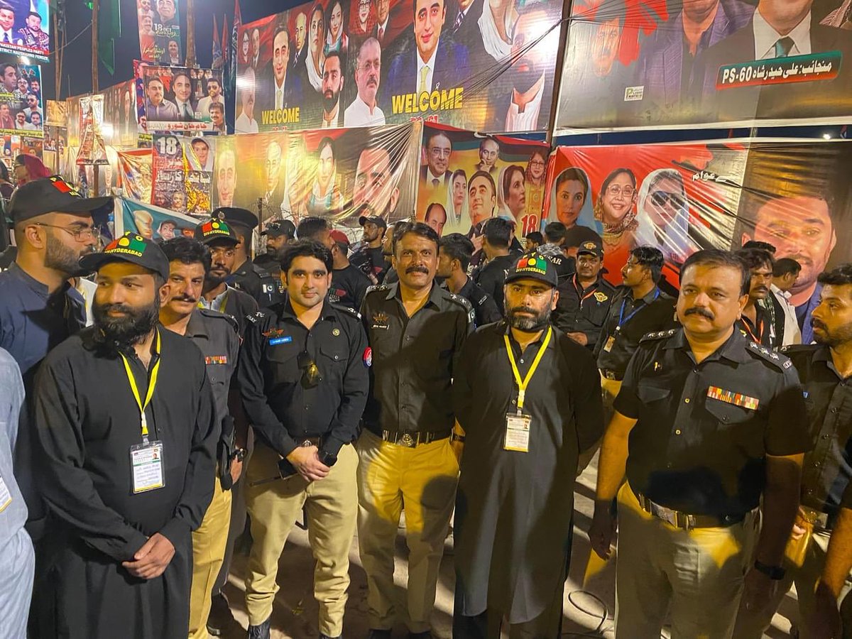 JavedNLaghari's tweet image. PYO Volunteers who managed whole Jalsa and even before many days they worked tirelessly for mobilisation &amp;amp; decoration of flags and panaflexes across hyderabad. 
Big applause to these young jiyalas. 
👏👏👏
#PYOSindh