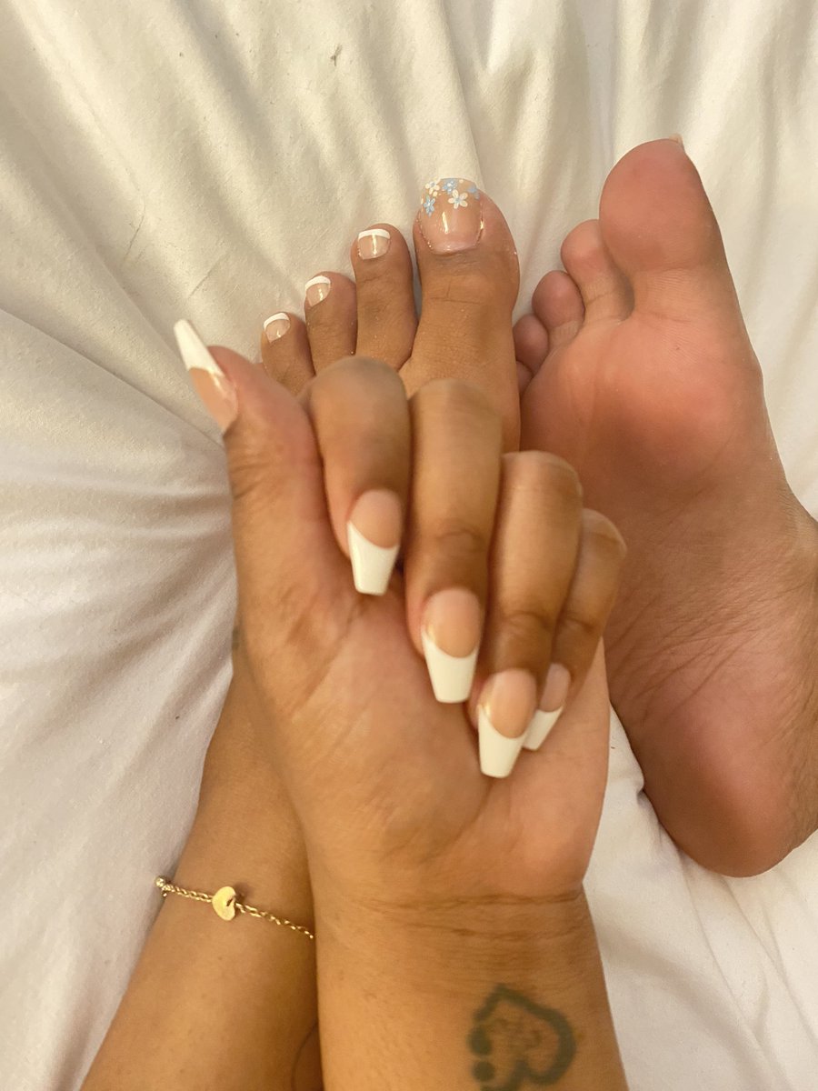 GreedyyGodd's tweet photo. Triggered? Send. 

 #FinDomme #FootWorship #BareSoles #Nails #WhiteSlave #Ebony #Superior #Finsub #Soles https://t.co/8jON6oiQM4