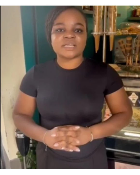 Angela Isaac, una donna di 28 anni con un bambino di 2 anni proveniente dalla Nigeria, che rischia la sua vita per salvare un uomo con le nude mani in pieno nubifragio a Catania.
Salvini e Meloni l’avrebbero mandata nel lager in Albania per “difendere i confini”.