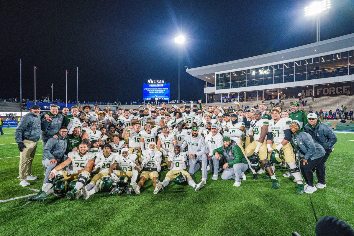 CoachMattMumme's tweet photo. Chalk another one up! 2-0 in MW play! We coming home for homecoming FoCo. Let’s Rock Canvas! https://t.co/KCE2yhZDXZ