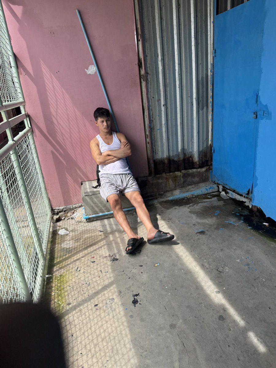 จัดว่าเด็ดนั่นอ่อยกันขนาดนี้ ห้องน้ำประเทศเพื่อนบ้าน ไม่ต้องถามนะว่าที่ไหนไม่ขอบอกลายละเอียด