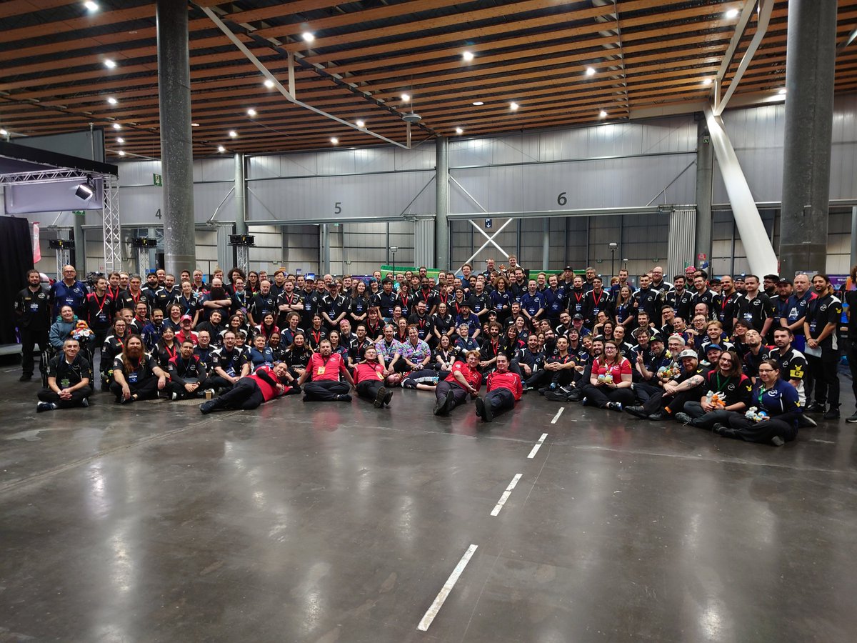 fanfinity_pkm's tweet image. We're getting ready to start Day-2 at the Pokémon Regional Championships Lille.🔥

A special thanks to all the amazing Professors who make these events possible!

Their numbers grow each year and all of them share an incredible love for the game and it's community.

Thank you 💛