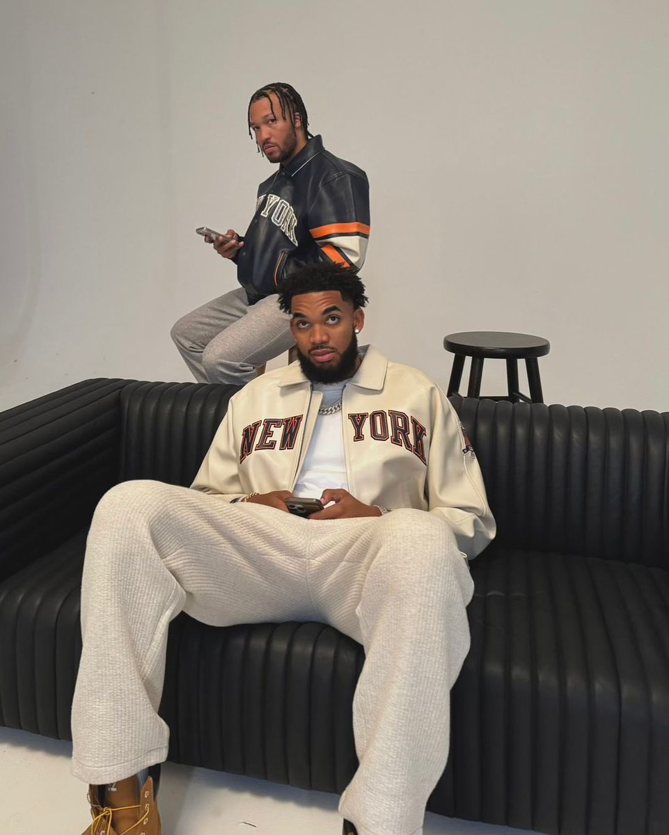 PlayerzCircle's tweet photo. Just two new Knicks teammates in some Kith 🗽

(📸 ronniefieg) https://t.co/ECn6yPYw1c