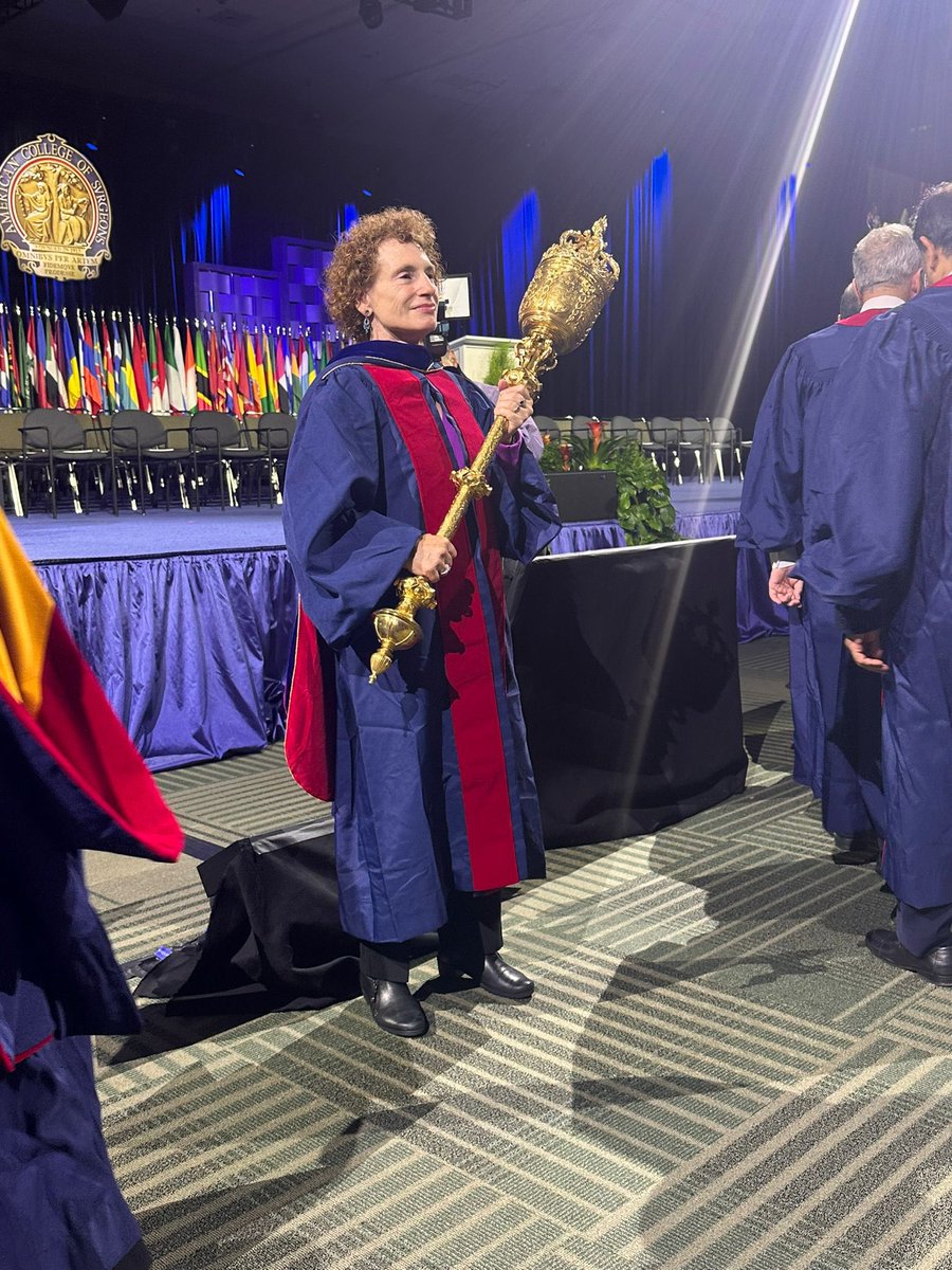 esinkplan's tweet photo. I am happy and proud to be a fellow of the ACS. I would like to express my endless gratitude to ACS for this beautiful ceremony. I would also like to thank my mentors @FezaRemziMD , @SezaiLeventoglu and my dear friend @aysegizemunal , who are my references. #ACS #FACS #ACSCC2024 https://t.co/7riFcv7JAU