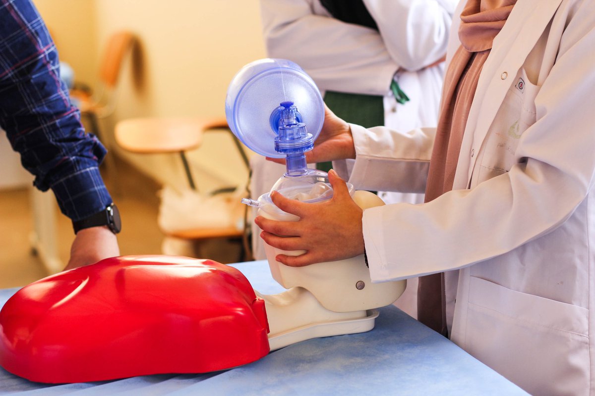 L_R_C_Benghazi's tweet photo. "Saving lives in emergencies" was the central theme of the BLS training organized by the Libyan Red Crescent, Benghazi, in collaboration with Benghazi University Clinical Skills Lab. https://t.co/3zOxynGEwu