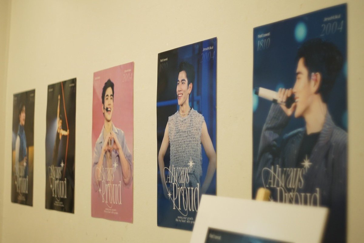 ใครไปหาน้องโฟร์ทวันนี้ ฝากความรักจากตรงนี้ไปอยู่ตรงนั้นกับทุกคนด้วยนะคะ ❤️

หรือใครสะดวกแวะมาดู LIVE STREAMING งานวันเกิดน้องโฟร์ท ร่วมส่งความรักและกำลังให้น้องผ่านหน้าจอไปด้วยกันกับเราที่ร้านได้นร้า 🌻4️⃣

Give away น่ารักๆ ยังพอมีเหลืออยู่นะคะ
#Fourth20thAlwaysProud
Last Day  -