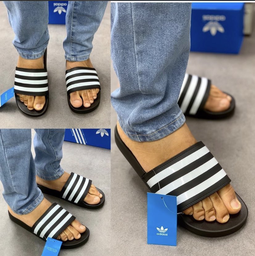 dinero_crocs's tweet photo. Adidas slides 

Price- N11,000

Location Kaduna (delivery nationwide) https://t.co/v00NZZGKEP