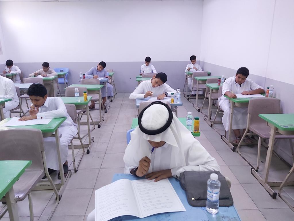 AlFalah_MSchool's tweet photo. مشاركة الطالب: أحمد صالح التميمي في الأولمبياد الوطني للتاريخ التثقيف في المعلومات التاريخية للمملكة العربية السعودية والتي أقيمت في ثانوية أحمد بن حنبل .
#تعليم_جدة 
#مكتب_تعليم_الجوهرة https://t.co/u8h41HmCtS