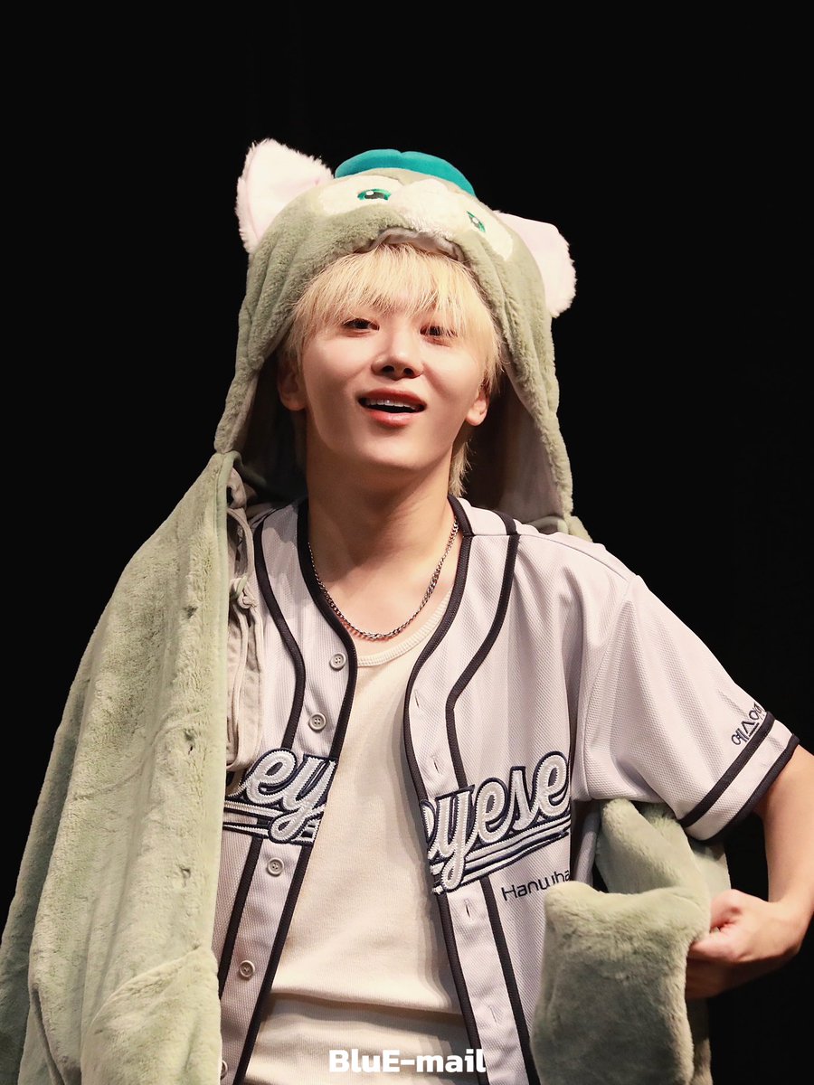 241016 wvs

小尾巴🤏

#SEVENTEEN #세븐틴 #SEUNGKWAN #승관 #スングァン