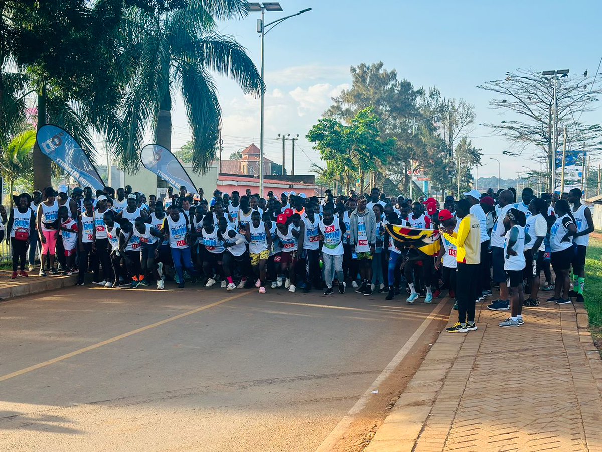ntvuganda's tweet photo. UPDATE: Eight months ago, NTVUganda aired a story where some girls in Buyala Village, Budondo sub-county in Jinja city were using polythene bags filled with soil as an alternative to sanitary towels. 
Story: https://t.co/CEKkXVas2D 

Today, hundreds of people gathered in Entebbe to participate in the 3rd Annual Entebbe Aviation Run. Proceeds will be used to establish a community-owned reusable sanitary pad manufacturing facility in Budondo and Namayingo District. #NTVNews

Details at 1 pm.
Credit: @KamanaIvan