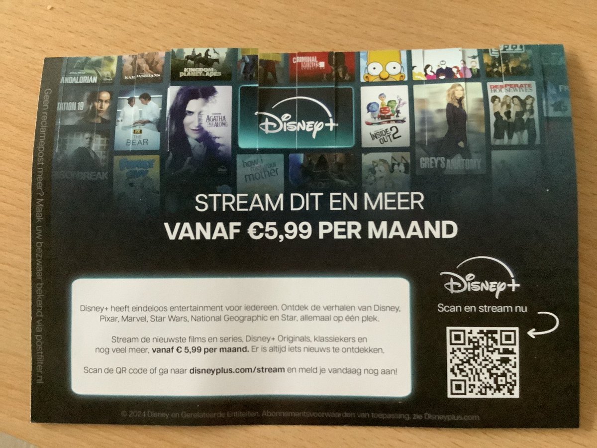 Snap nooit zo goed het nut van dit soort bulkpost / direct mail. <a href="/DisneyPlusNL/">Disney+ NL</a> <a href="/DisneyPlusHelp/">Disney+ Help</a> 
- vraag 1: waarom zit dit in een envelop en niet gewoon los in de bus?
- vraag 2: hoezo is het papier gekarteld?
- vraag 3: als je het dan al stuurt, waarom dan niet met een korting?