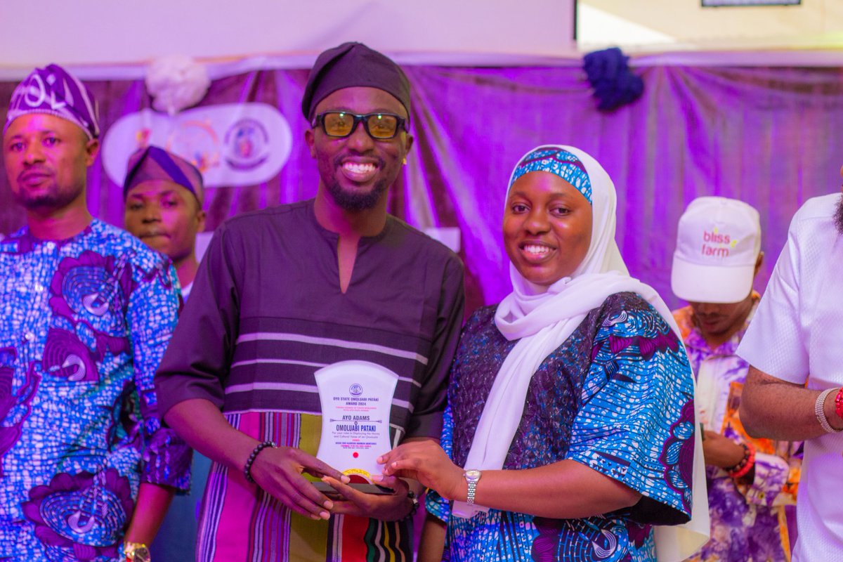 Honored to receive the 2024 Ọmọlúàbí Pàtàkì Award. 

I am grateful to the Yorùbá Council of Youth Worldwide for the recognition, and I thank you all for the kind support always 🙏🏾❤️

👕 <a href="/sisi_moji/">BEN ADOO | Men’s tailor</a>