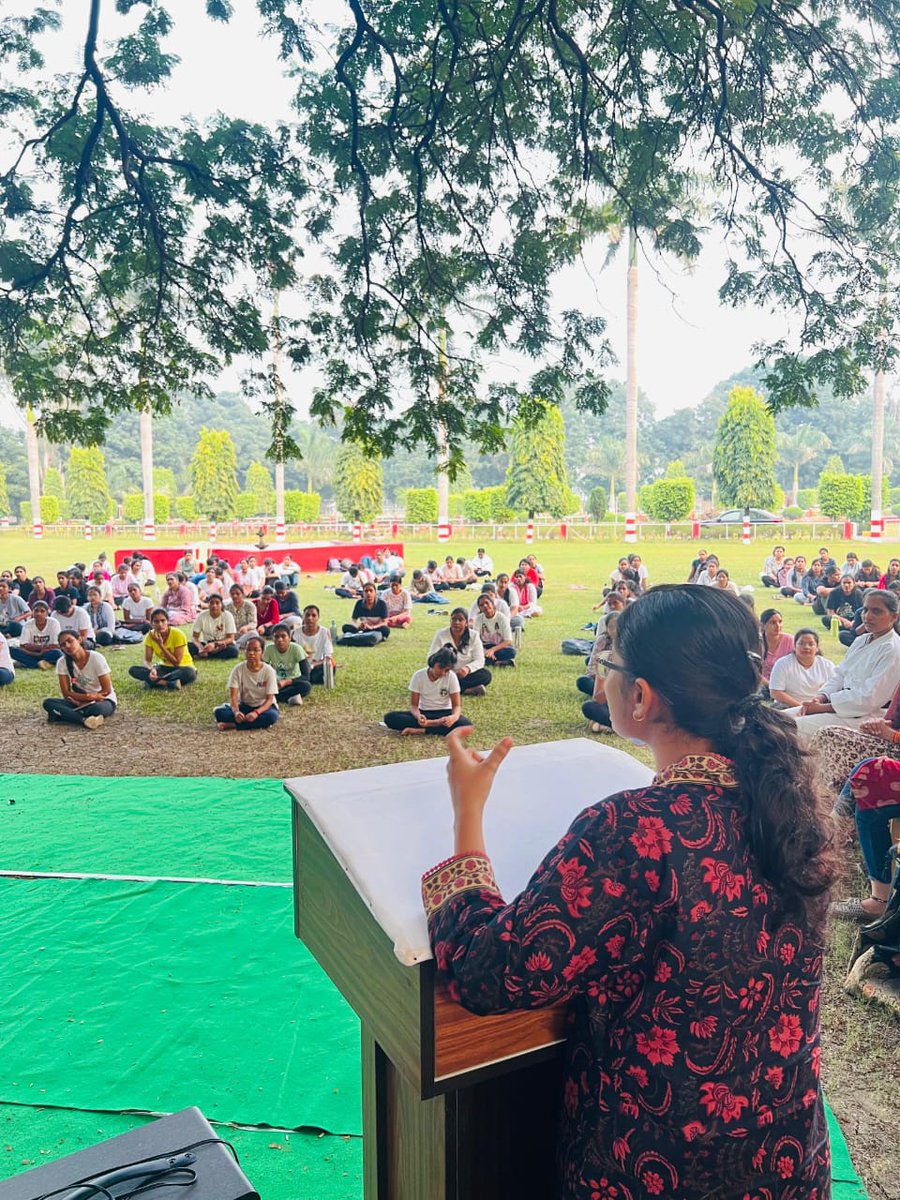 abvpcg's tweet photo. अभाविप रायपुर महानगर द्वारा चलाया जा रहा "मिशन साहसी" आत्मरक्षा प्रशिक्षण अभियान संपन्न हुआ, इस अभियान के माध्यम से बड़ी संख्या में छात्रों ने आत्मरक्षा का प्रशिक्षण प्राप्त किया। अभियान के समापन के दौरान मुख्य रूप से प्रदेश सह मंत्री  सुश्री @cgRashiTrivedi5 जी उपस्थित रही। https://t.co/33n1YoLOuD