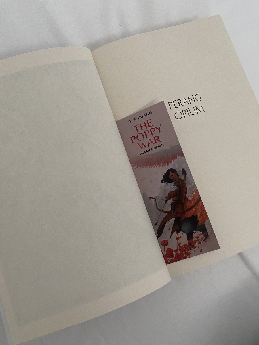 pruciaa's tweet photo. 🐾˖° sedang membaca (dalam rangka hari kiamat)
˚˖𓍢ִ໋🦢˚ The Poppy War
˚˖𓍢ִ໋🦢˚ oleh R. F. Kuang
˚˖𓍢ִ໋🦢˚ 565 halaman
#OcTobeRead https://t.co/N0ZNHpNKeC