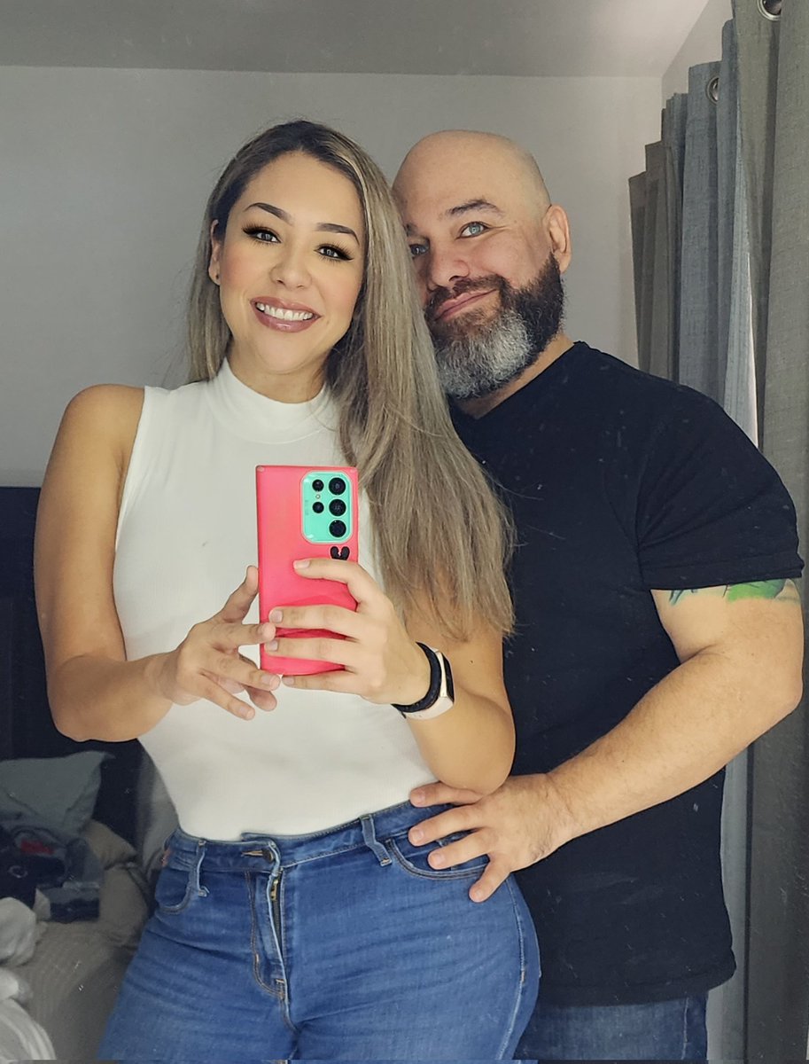 Valerytac's tweet photo. Hola mi amor 🩷❤️‍🔥 @Buches_LFC https://t.co/4PRtkDRuc8