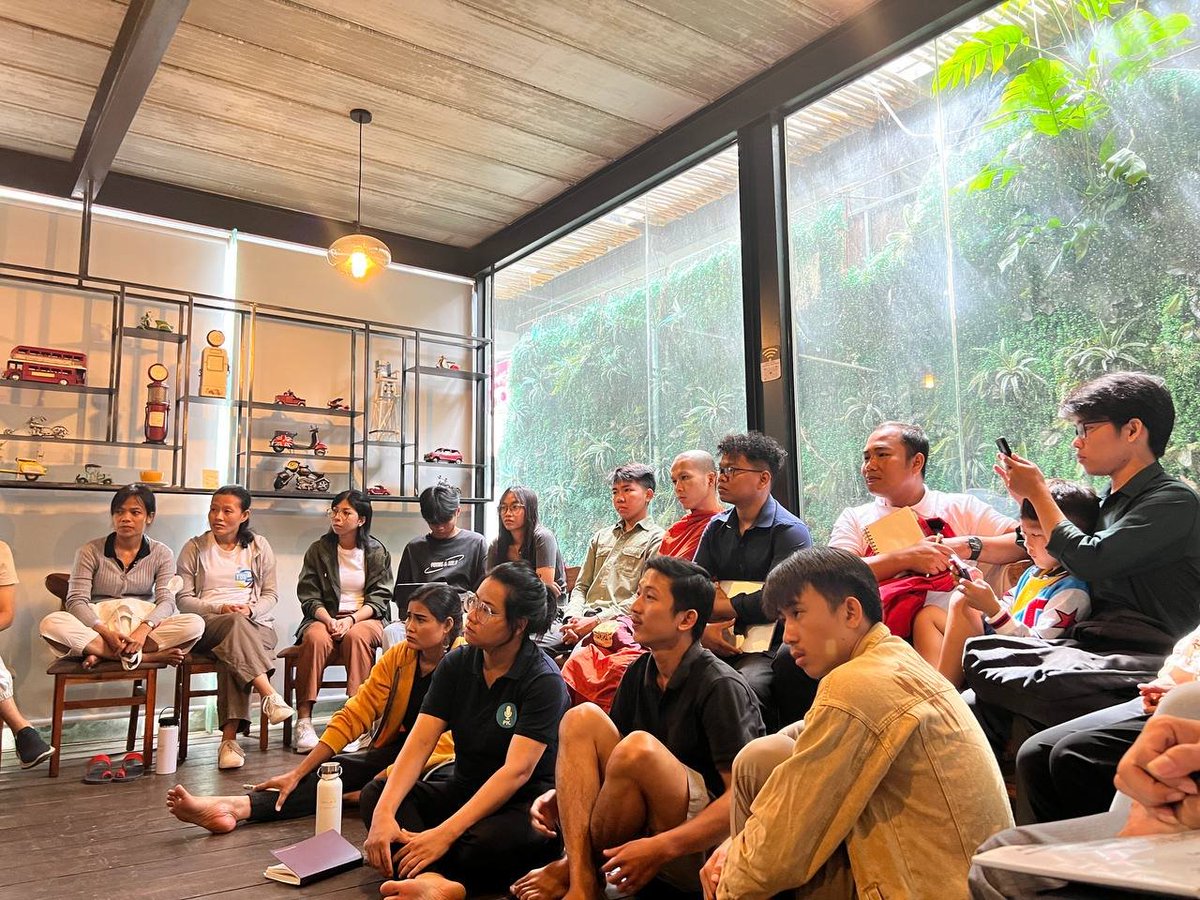 Politikoffee's tweet photo. Super engaging! Today's #Politikoffee topic is 'Psychology of Lie, Truth, &amp; Power,' reflecting on Prof. John Mearsheimer’s book 'Why Leaders Lie: The Truth About Lying in International Politics', comparing it with #Buddha’s teachings on abstaining from lies, one of the 5 precepts https://t.co/kpMAl4129R