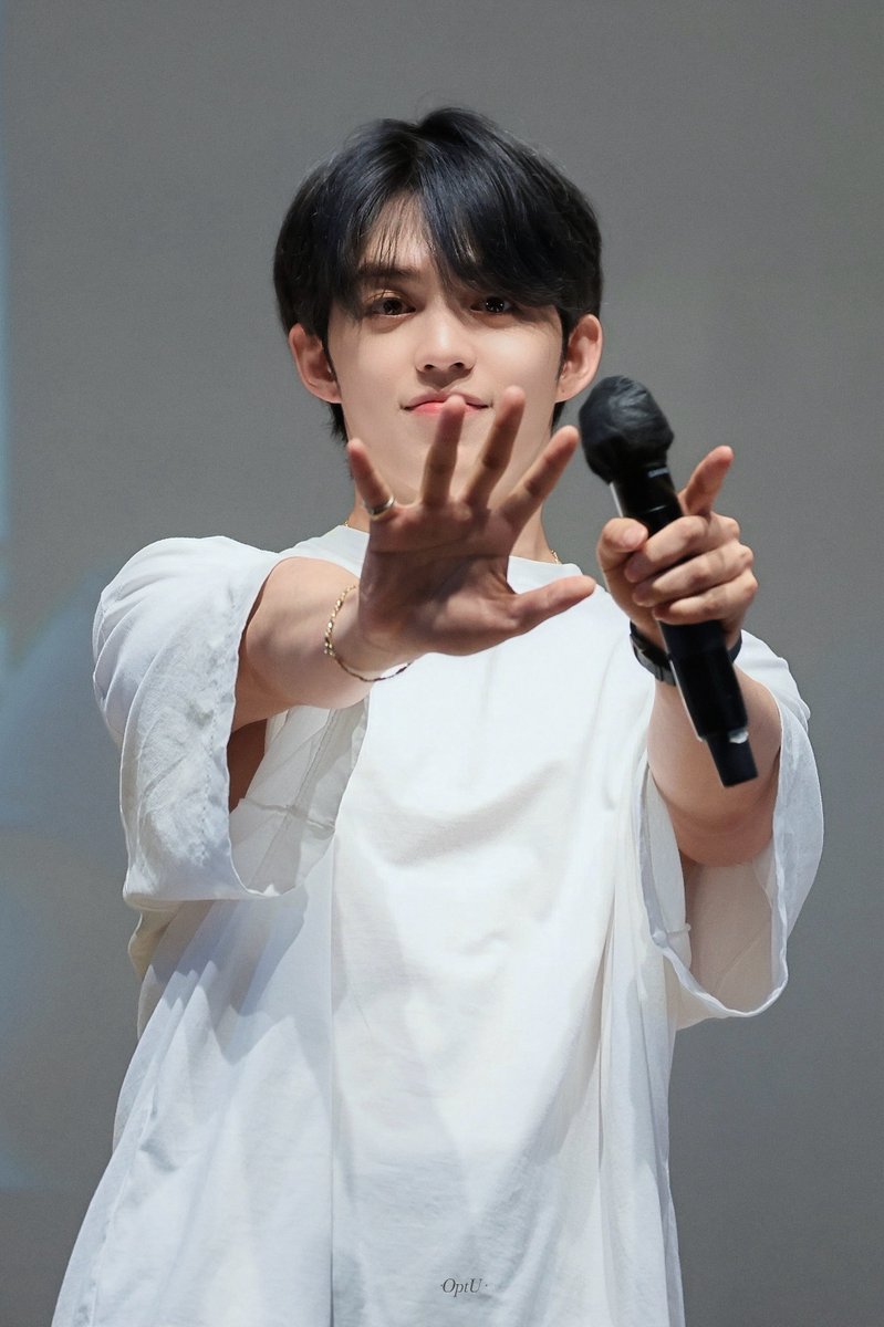 ·OptU·Scoups· tweet media
