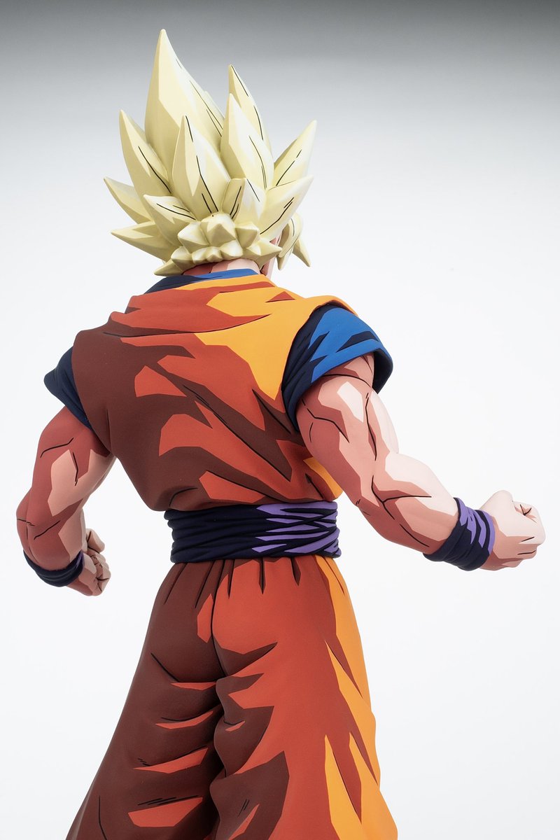 repe_labo's tweet photo. ドラゴンボール人造人間を塗り進めてます🙄

セルゲームを前に謎の余裕を見せる悟空を塗りました！
悟空の背中、ピンチの時に間に立ってくれてるようなフォルムがカッコいい🥲

今回もシンプルな塗装ですが、揃った時にはきっと壮観でしょう😍楽しみ✨
あと親子エモ😍 https://t.co/kXuI5b07iE