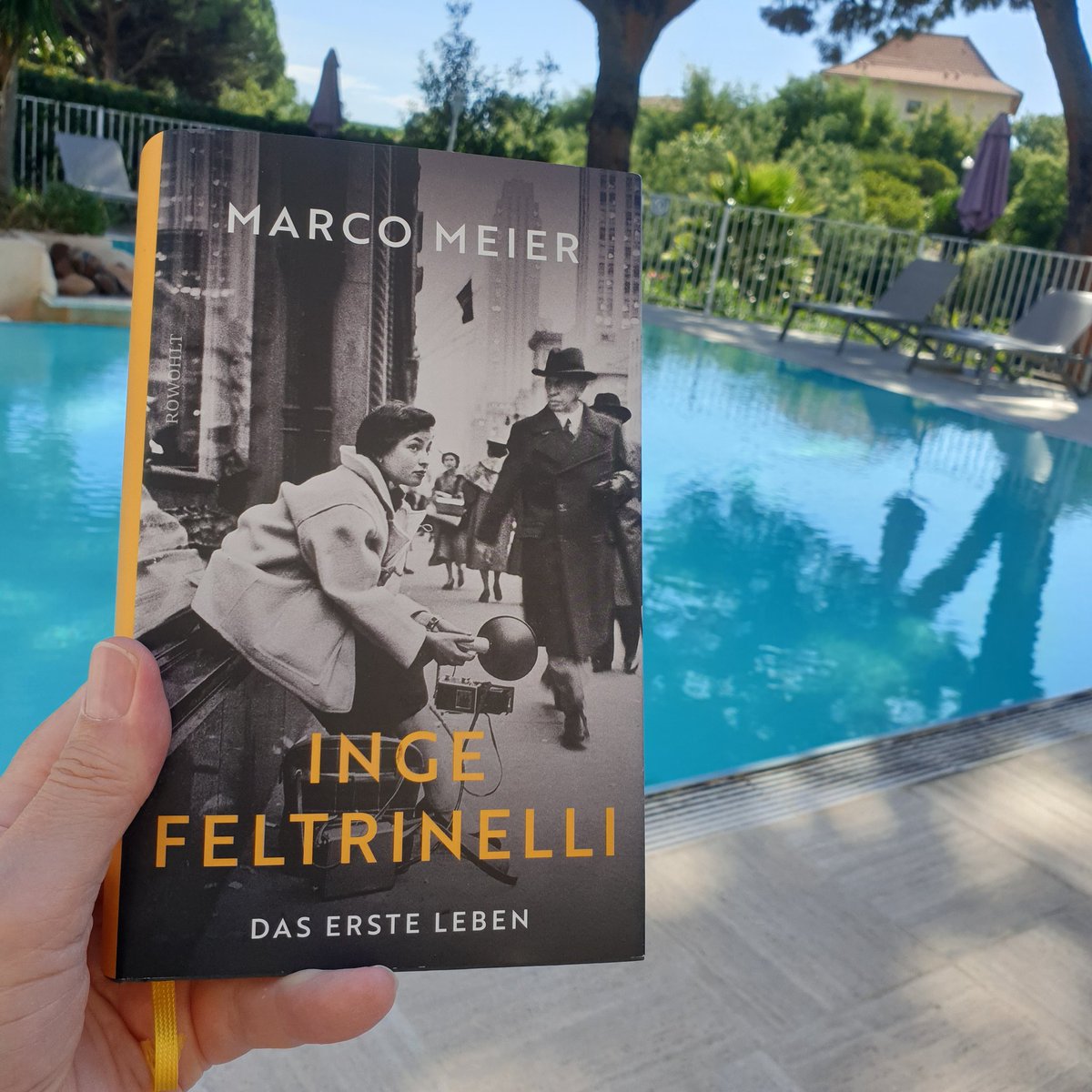 "Inge Feltrinelli. Das erste Leben" beschert fulminante Lesestunden, auf die mich der Aufsatz Elke Heidenreichs (in "Ihr glücklichen Augen", <a href="/hanserliteratur/">Hanser Literatur</a> ) eingestimmt hatte.

Danke Marcus Maier und  <a href="/rowohlt/">Rowohlt Verlag</a> Verlag - verbunden mit der Frage: Wann folgt "Das zweite Leben"?