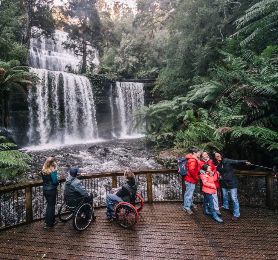 NDIS's tweet photo. Experience national parks and trails where you live ☀️

To help you plan your next adventure, check out AllTrails lists of accessible and wheelchair friendly places to visit across Australia: https://t.co/tOO3gTVqtp https://t.co/OTv3yl4kcS