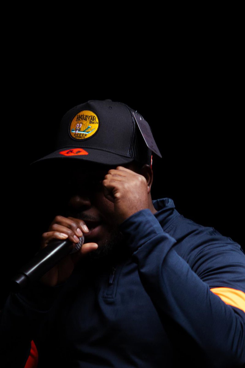 DOLLEROFFICIAL's tweet image. 🟡 #Amistar 🟨