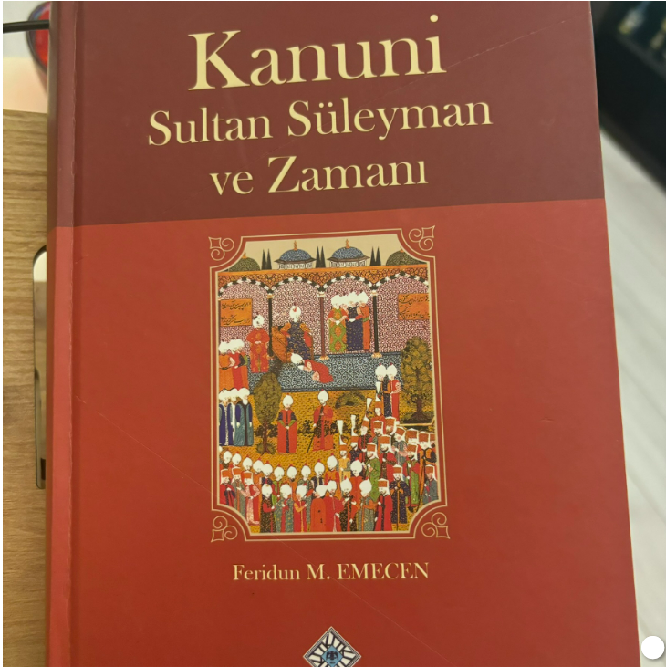 @FeridunEmecen  Belgeye dayalı tarihçiliğin en sevdiğim kalemlerinden .#KanuniSultanSüleyman