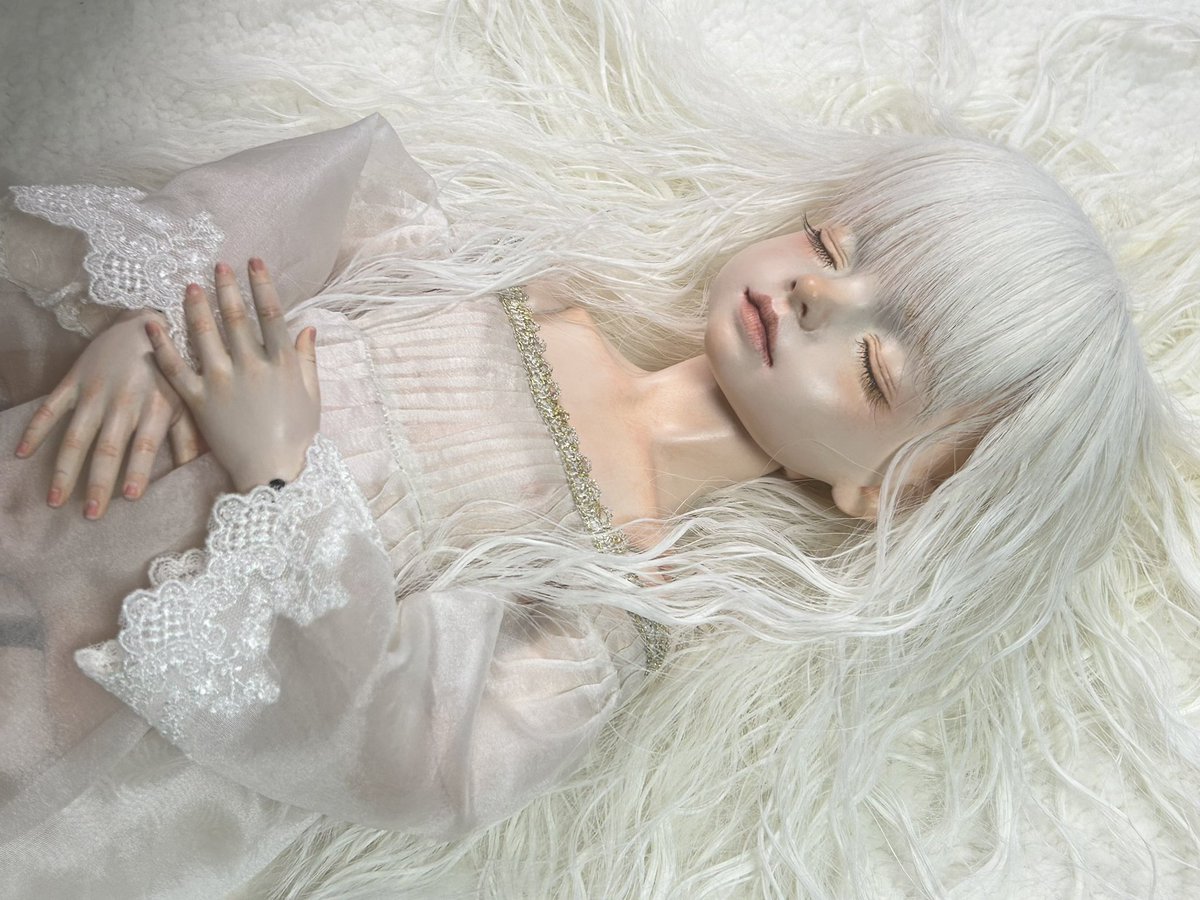roserindoll's tweet photo. 판도라공방 교실전에 참가합니다.

합정역 인근에 오신다면 들러서 보고가세요~ 

#roserin #roserindoll #doll #bjd #bisquedoll #로제린돌 #인형 #구체관절인형 #비스크인형 #artdoll  #아트돌 #인형드레스 #teddy #teddydoll #스마트스토어 https://t.co/ZxnoQsXUdW
