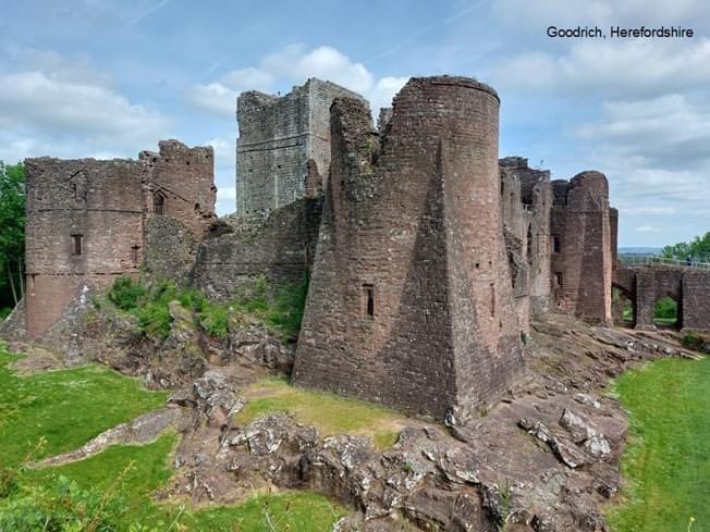 Many thanks to Norman for his lecture on castle development last Weds.  Our next talk is on 20 Nov by Peter Noble on Bronze Age Cairns in the Borderlands.  Further details to be posted soon. See Events on our website for info on the Autumn/Winter lectures castleshawarchaeology.co.uk
