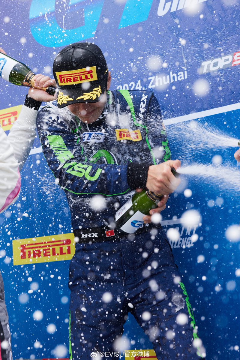 ppanjamas's tweet image. ปริ่มมาก อี้ป๋อทำได้แล้วคับบ 🥹🥇🏆🏎️💚💚

WANG YIBO IN THE GT FINALS
#YIBO85Race2
#WangYibo #หวังอี้ป๋อ