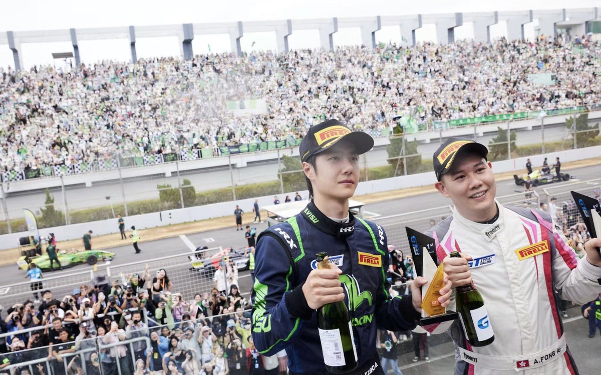 ppanjamas's tweet image. ปริ่มมาก อี้ป๋อทำได้แล้วคับบ 🥹🥇🏆🏎️💚💚

WANG YIBO IN THE GT FINALS
#YIBO85Race2
#WangYibo #หวังอี้ป๋อ