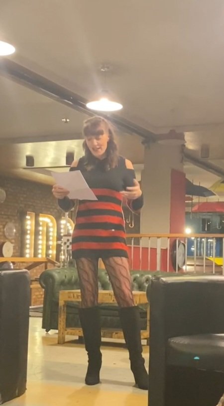 Heartsleeve2024's tweet photo. @SpeakoutScunny was thursday...also known as Poets Anonymous!! Top night can't wait for the next one! #poetrycommunity #poetry #sayitOutloud #performancepoet #spokenword #cafeindie https://t.co/i1pKmqsO6i