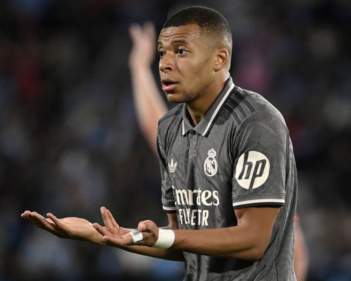 NanaRMCF's tweet photo. "Real Madrid are gutted at Kylian Mbappe's performances"

• 8 Goals Scored
• 1 Assist Provided 
• 4 Man of the Match Awards
• September Player of the Month 
• Super Cup Winner
• Goals in all competitions played 
• Surpassed Eden Hazard's 4 years goal tally with just 12 games 

"Real Madrid regret signing Mbappé" 😂😂