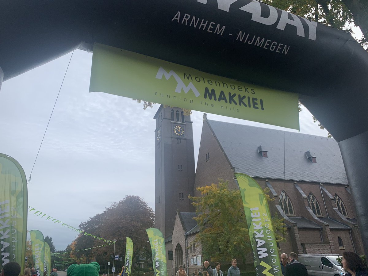 Vandaag Molenhoeks “Makkkie” 🥾🌳🥇 waar iedereen mee kan doen 💪

Framerun (2 afstanden)
Mini run (4-6 jr)
Kids run (6-12 jr) 
Molenhoeks Makkie (5-10-15 km)

Trots op een geweldig inclusief sportevenement in onze mooie gemeente <a href="/MookMiddelaar/">Mook en Middelaar</a>