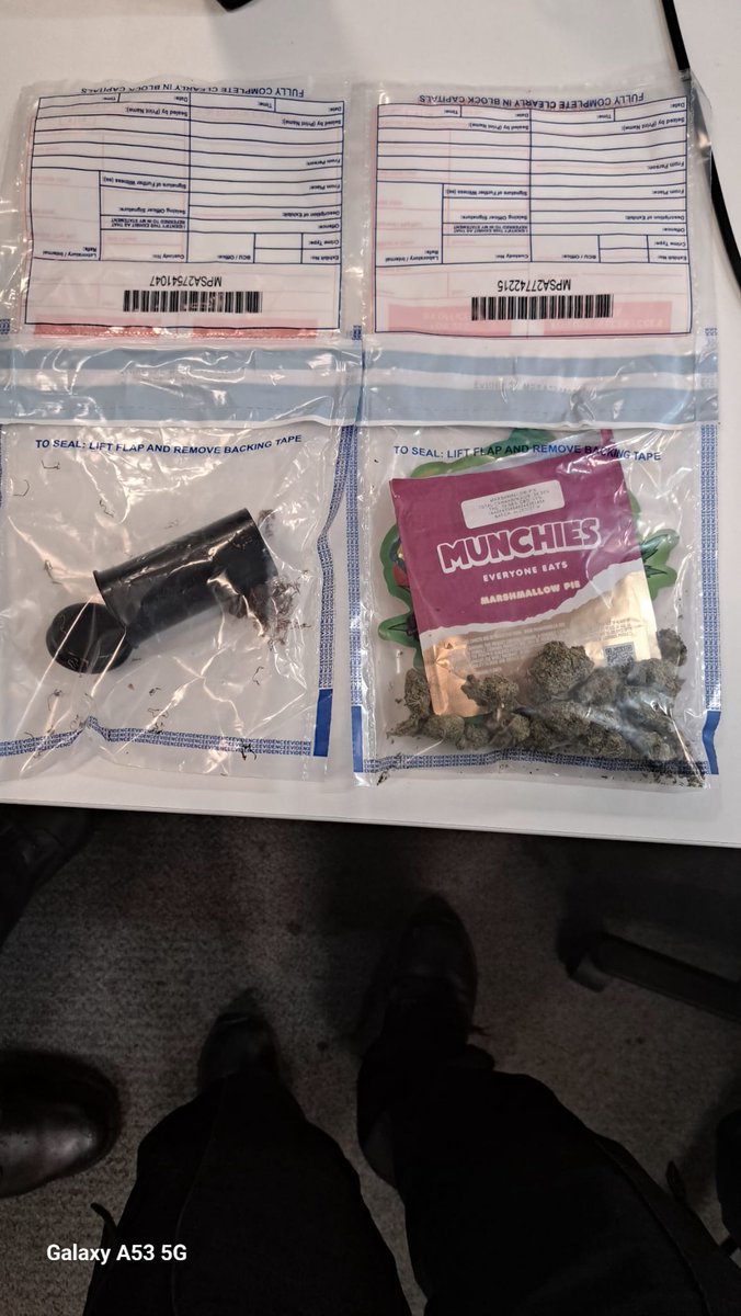MPSHeathrowVlge's tweet photo. We had "Coffee With a Copper" yesterday and received info about drug use on the ward. A couple of seizures from positive stop n search resulted. SGT MCKENZIE joined PC FEAR and PCSO DAMIAN to show them how it's done. #communitycrimefighting #mylocalmet #stopandsearchworks https://t.co/U8XZeSqHZk